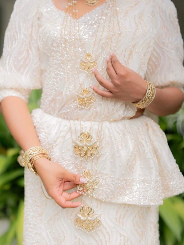 Kandyan Bridal Saree - BRD1597